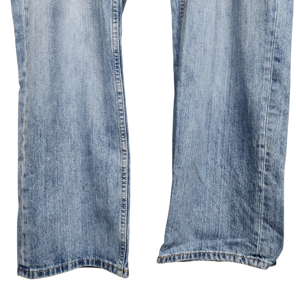 Levi's 559 Relaxed Fit Straight Leg Light Wash Denim Blue Jeans Mens Size 42x31